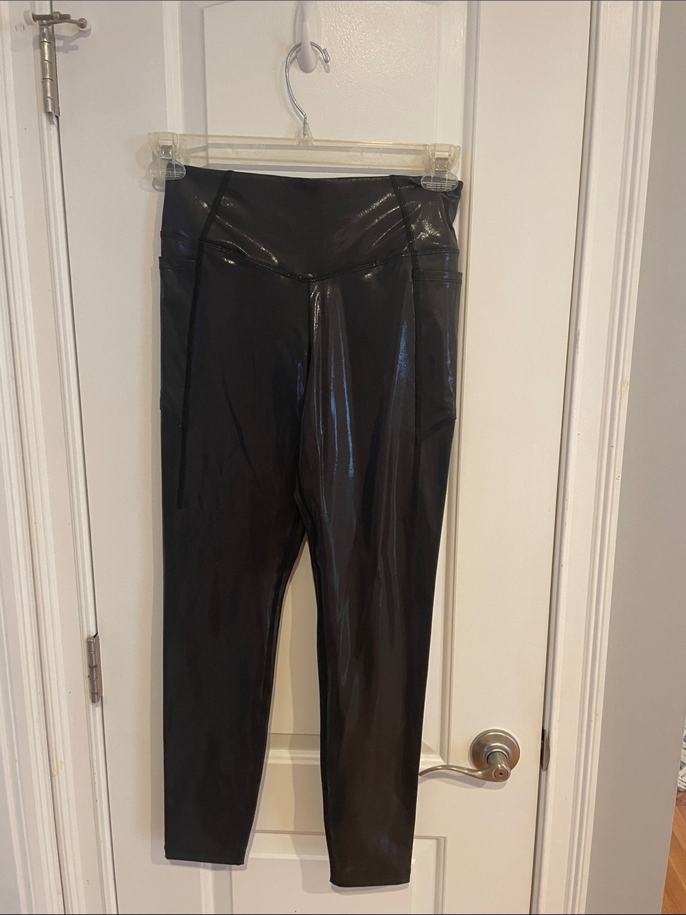 Victoria’s Secret pink active legging Black Glossy Faux Leather NWT
